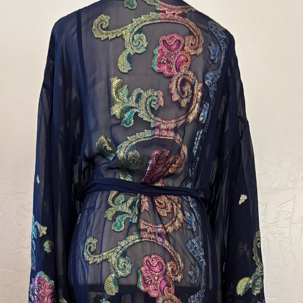 Victoria’s Secret. Vintage. Sheer Kimono-style Robe. - Picture 5 of 7